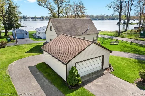 Commerce Twp, MI 48382,1645 Grinshaw