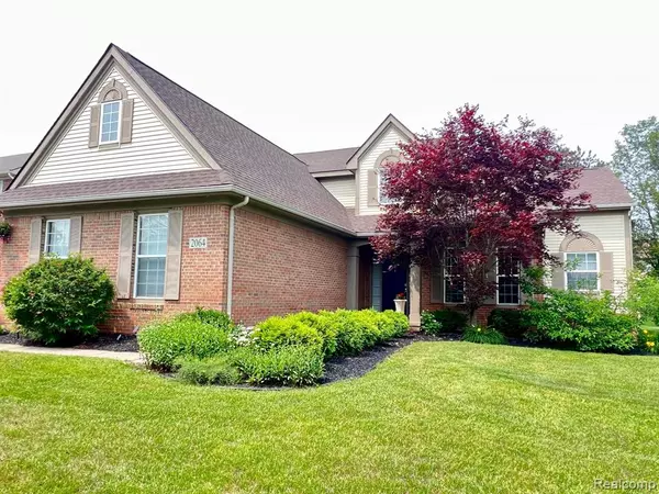 2064 WARBLER, Commerce Twp, MI 48382