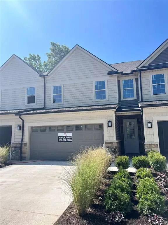 11378 Langfeld Spur, Green Oak Twp, MI 48116