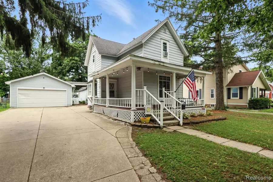 521 Pleasant Street, Grand Ledge, MI 48837