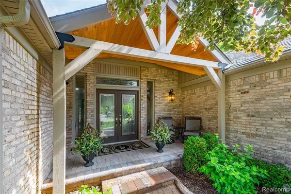 Grosse Ile Twp, MI 48138,9158 Manchester Boulevard