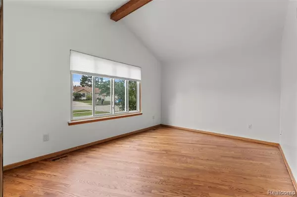 Chesterfield Twp, MI 48051,25820 Lord Drive Drive