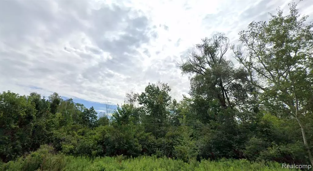 8421 Old Mill Drive, Hamburg Twp, MI 48169