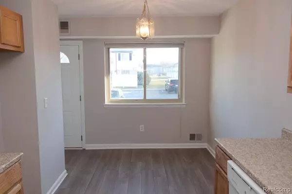 Flat Rock, MI 48134,24951 MAYFAIR Street 20