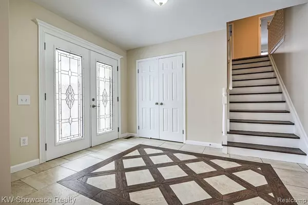 West Bloomfield Twp, MI 48323,4238 STILL MEADOW Lane