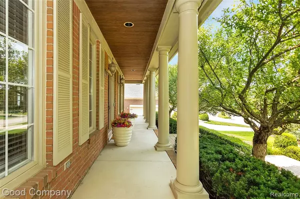 Rochester, MI 48306,2933 Ambleside Court