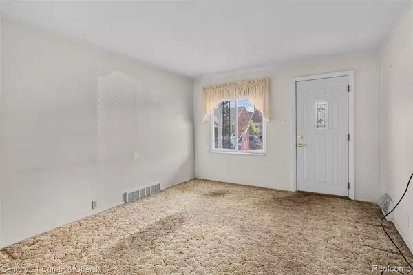 Dearborn, MI 48126,5451 Kenilworth Street