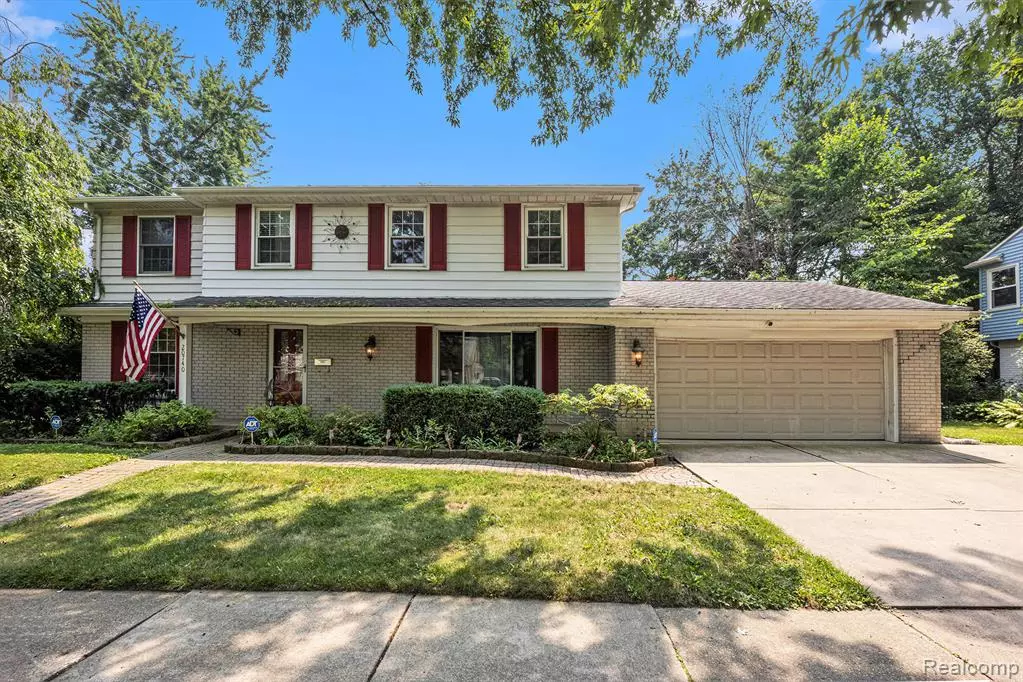 Grosse Pointe Woods, MI 48236,20740 Marter Road
