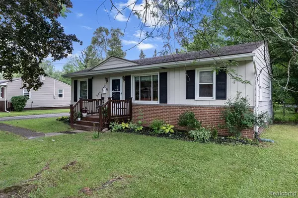 Grand Blanc, MI 48439,317 McFarland Street