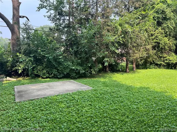 Oak Park, MI 48237,23885 Manistee Street