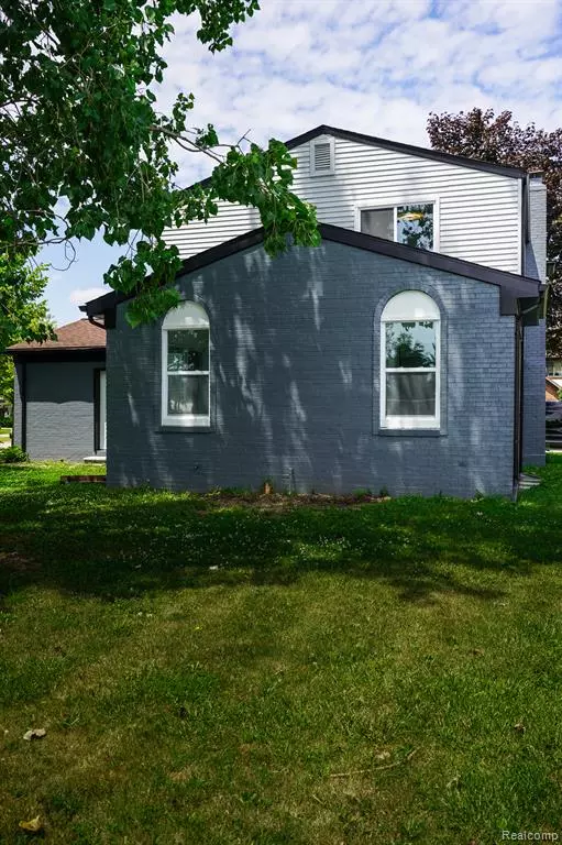 Macomb Twp, MI 48044,45293 Heatherwoode Lane