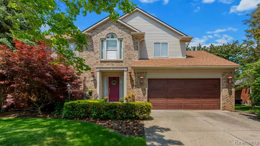 1514 PEMBROKE Drive, Rochester Hills, MI 48307