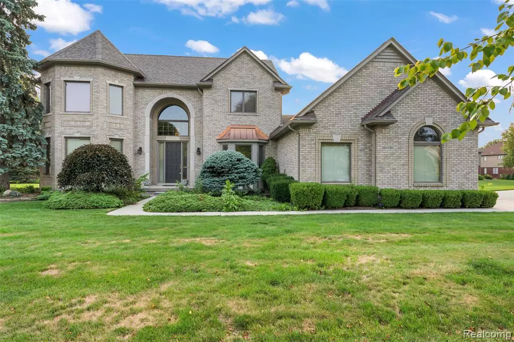 Clinton Twp, MI 48038,40387 Emerald Lane E