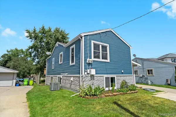 White Lake Twp, MI 48386,9136 Buckingham Street