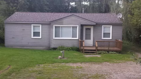 5124 HATCHERY Road, Waterford Twp, MI 48329