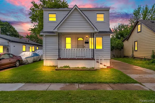 8716 Jewett Avenue, Warren, MI 48089