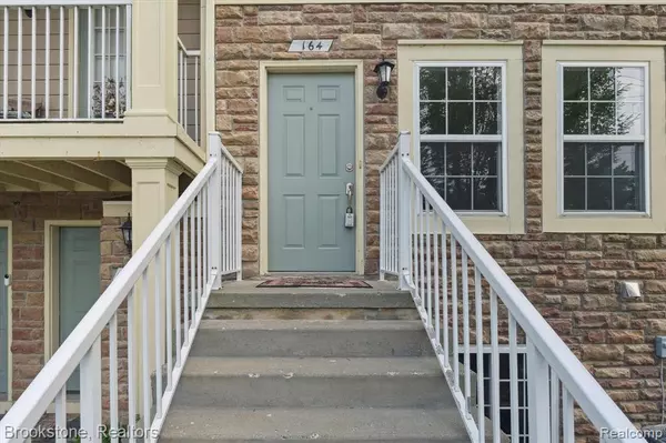 Lake Orion Vlg, MI 48362,164 Saber Way A 4