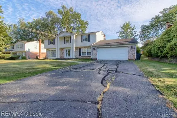 West Bloomfield Twp, MI 48322,5527 Haverhill