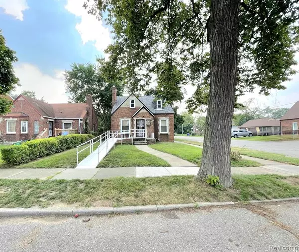 Detroit, MI 48235,16615 Biltmore Street