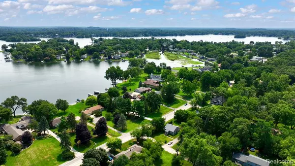 Highland Twp, MI 48356,2813 Motorists Drive