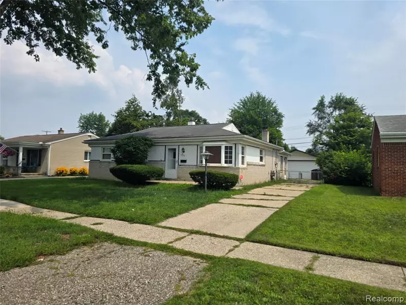 47414 Winthrop Street, Shelby Twp, MI 48317