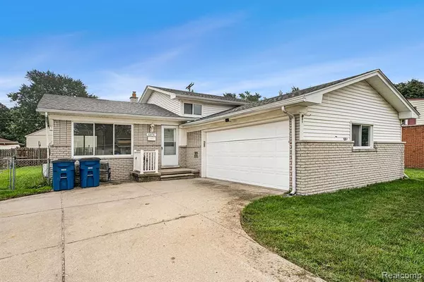6576 Geronimo Street, Westland, MI 48185