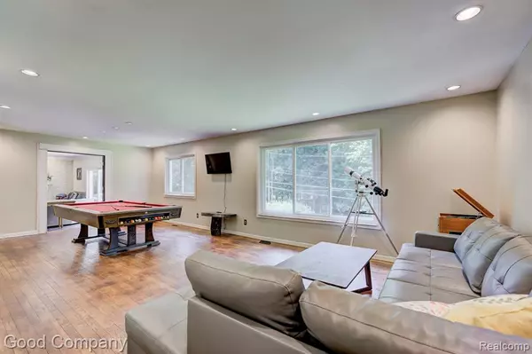 Farmington, MI 48336,25337 Briarwyke Drive