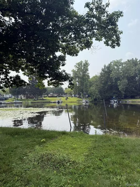 Otter Lake Vlg, MI 48464,4744 Brunk Drive