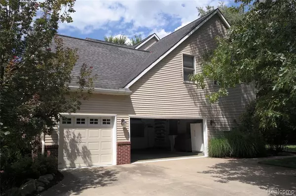 Green Oak Twp, MI 48116,8499 Bishop Road