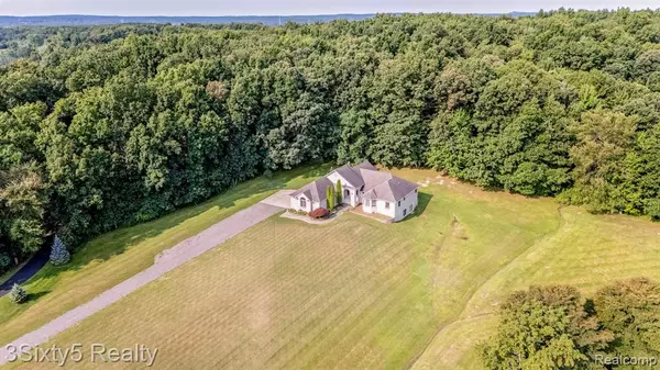 Brandon Twp, MI 48462,597 Country Meadows Trail