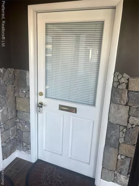 22500 ORCHARD LAKE, Farmington, MI 48336