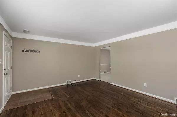 Royal Oak, MI 48073,4410 Rosewold Avenue