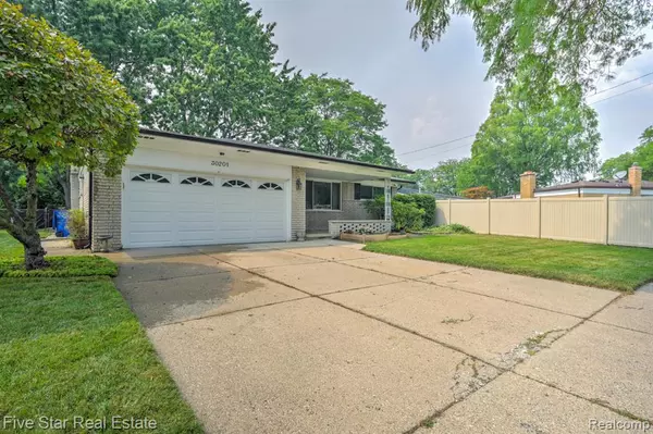 Warren, MI 48088,30201 Blossom Lane