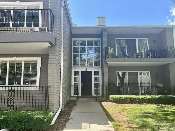 1115 N Old Woodward Avenue, Birmingham, MI 48009