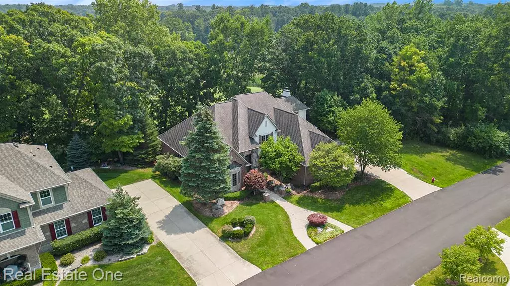 Orion Twp, MI 48362,271 Greenan Lane