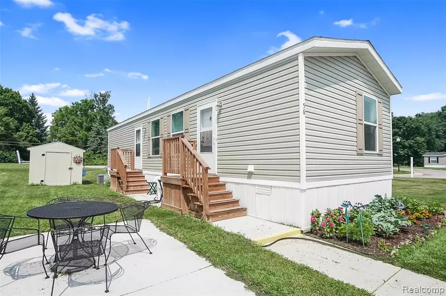 56 Arizona, Van Buren Twp, MI 48111