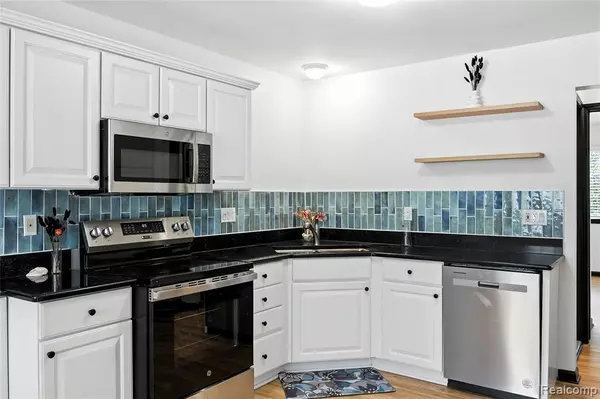 Clinton Twp, MI 48038,41270 Chancellor Court