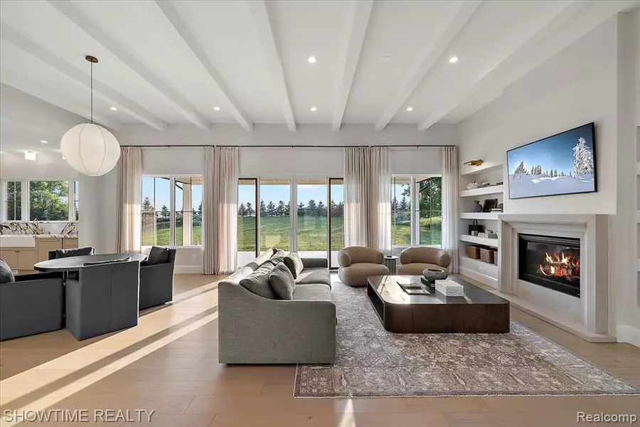 65855 Mound Road, Washington Twp, MI 48095