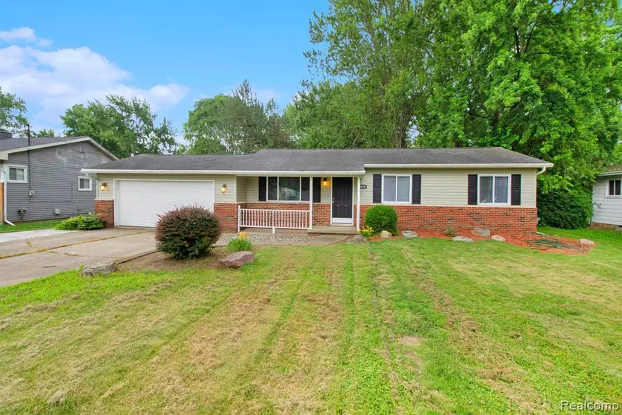 2055 Gerard Street, Flint Twp, MI 48507