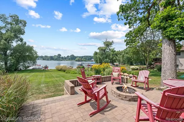 White Lake Twp, MI 48383,415 HILLWOOD