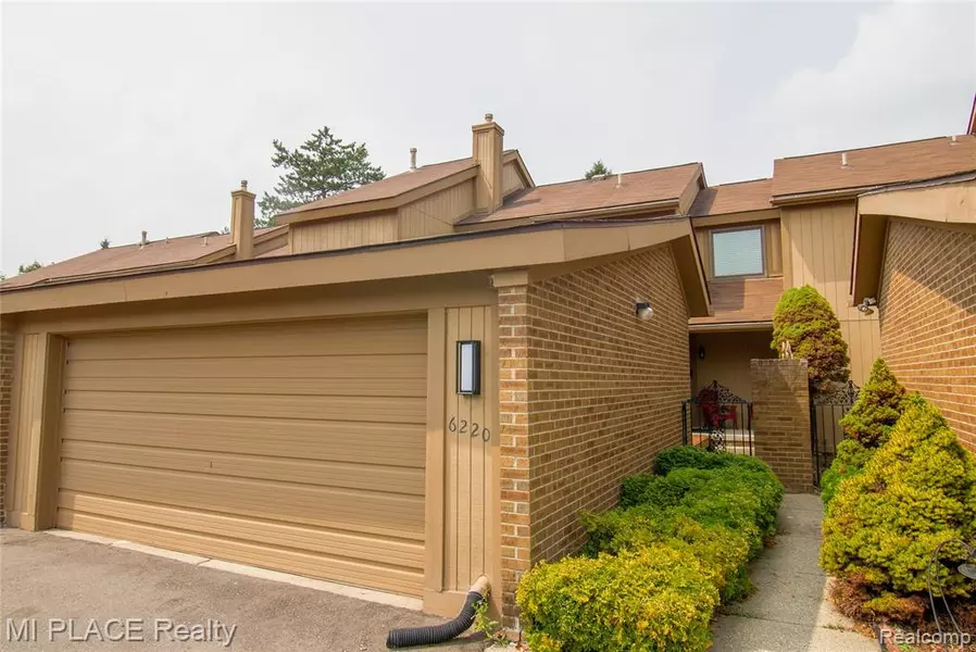 6220 Andrea Lane, West Bloomfield Twp, MI 48322