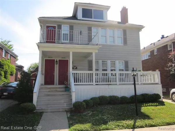 1020 WAYBURN Street, Grosse Pointe Park, MI 48230