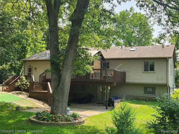White Lake Twp, MI 48386,9770 Cedar Island Road