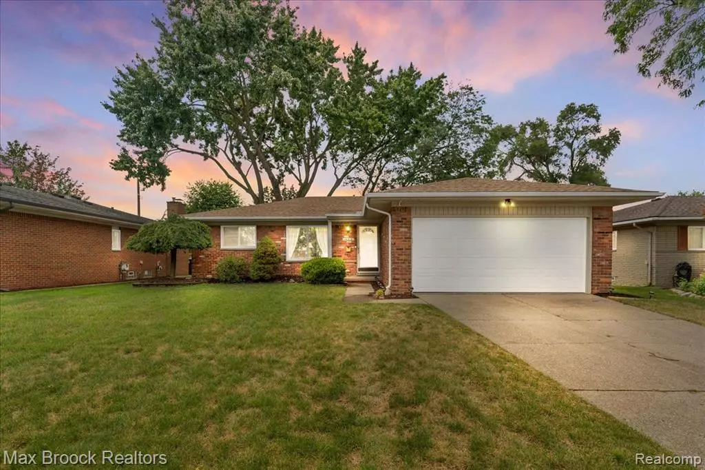 Livonia, MI 48154,14213 Susanna Street
