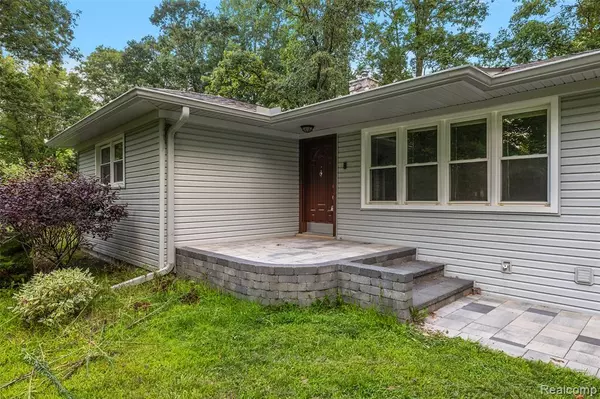 Orion Twp, MI 48360,350 Casemer Road