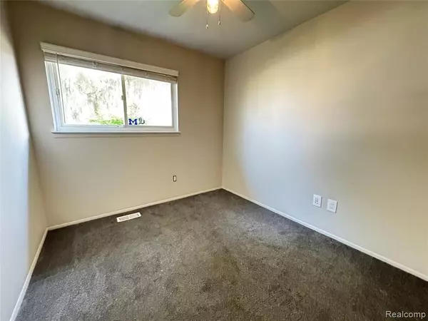 Garden City, MI 48135,28319 Maplewood Street
