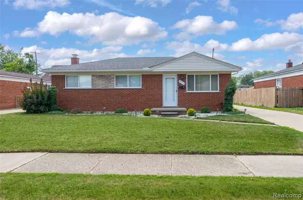 24315 Blackmar Avenue, Warren, MI 48091