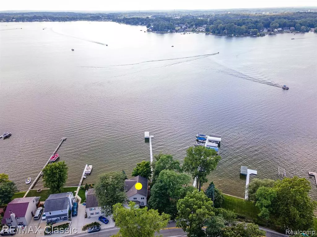Green Oak Twp, MI 48189,11540 E E Shore Drive