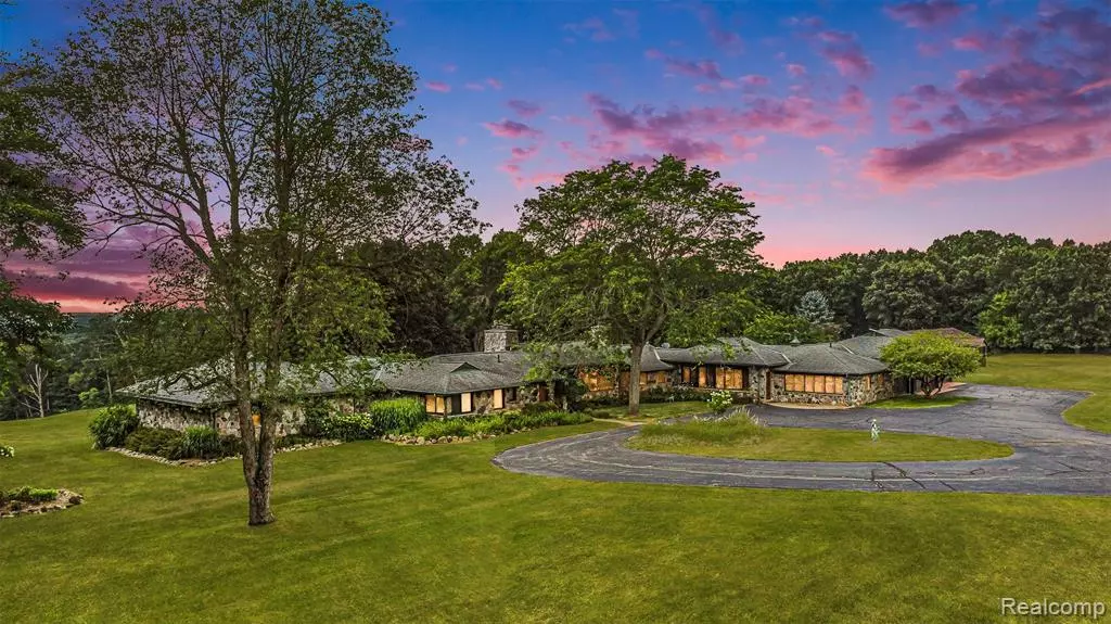2250 E Dryden Road, Metamora Twp, MI 48455