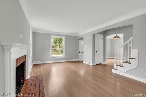 Huntington Woods, MI 48070,10725 Talbot Avenue